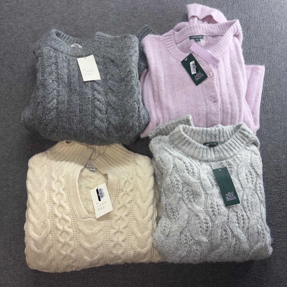 4 Sweaters - Women's Cream Cable Knit Crew Neck Size Medium NWT